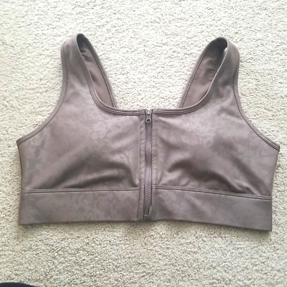 GapFit NWOT front zipper sportsbra size Large